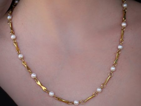 Classic gold & pearls necklace For Discount