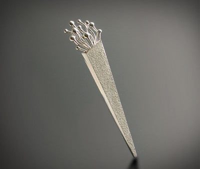 Designed silver pin Cheap