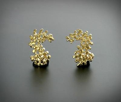 Curved unique earring Sale